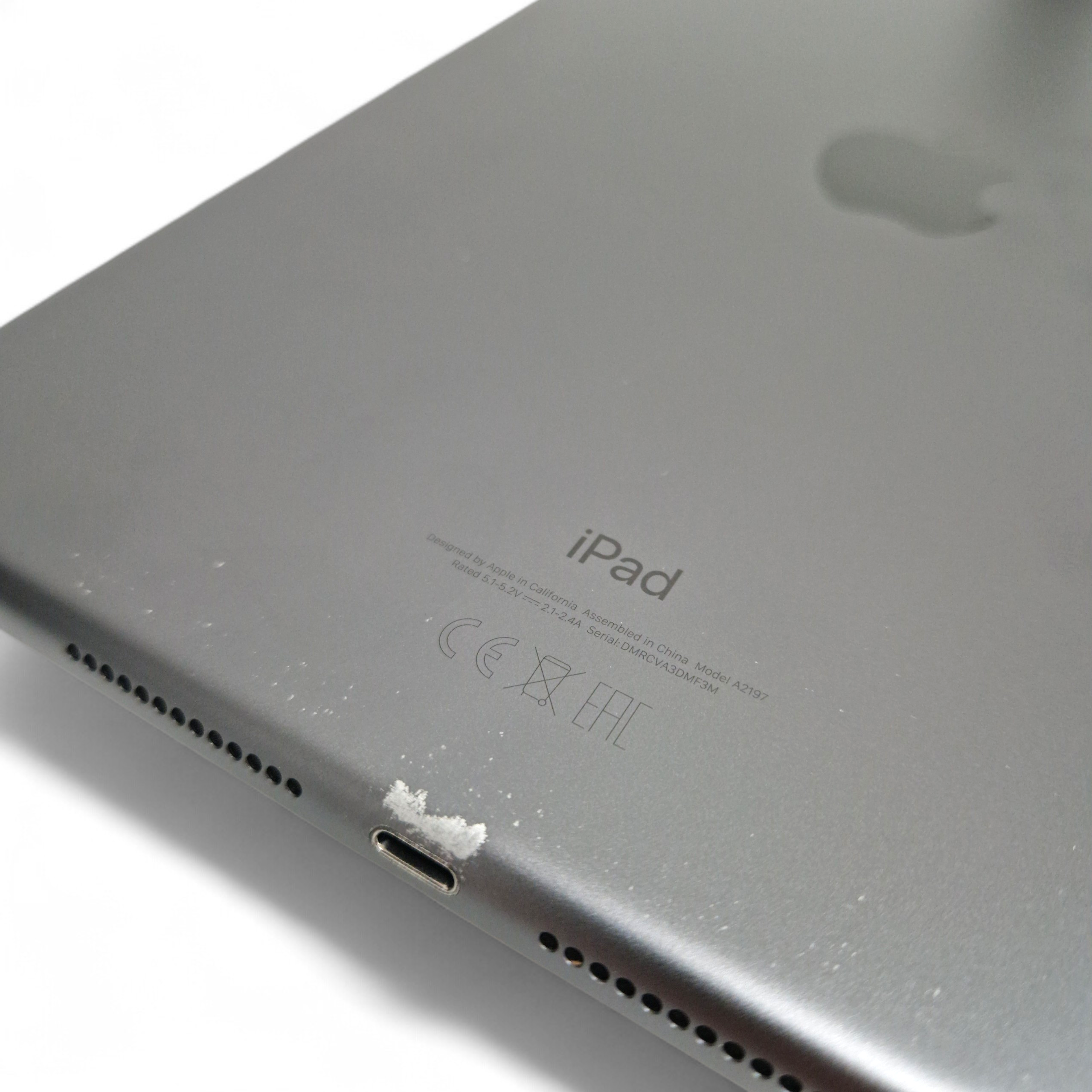 Apple iPad 7th Gen. A2197 (2019) 10,2" 3GB RAM 128GB SSD Wi-Fi Tablet Space Gray